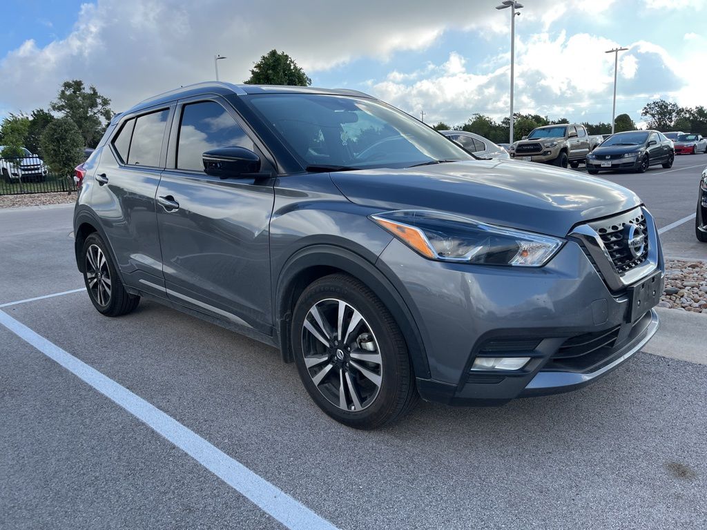 Thumbnail: 2020 Nissan Kicks - 2