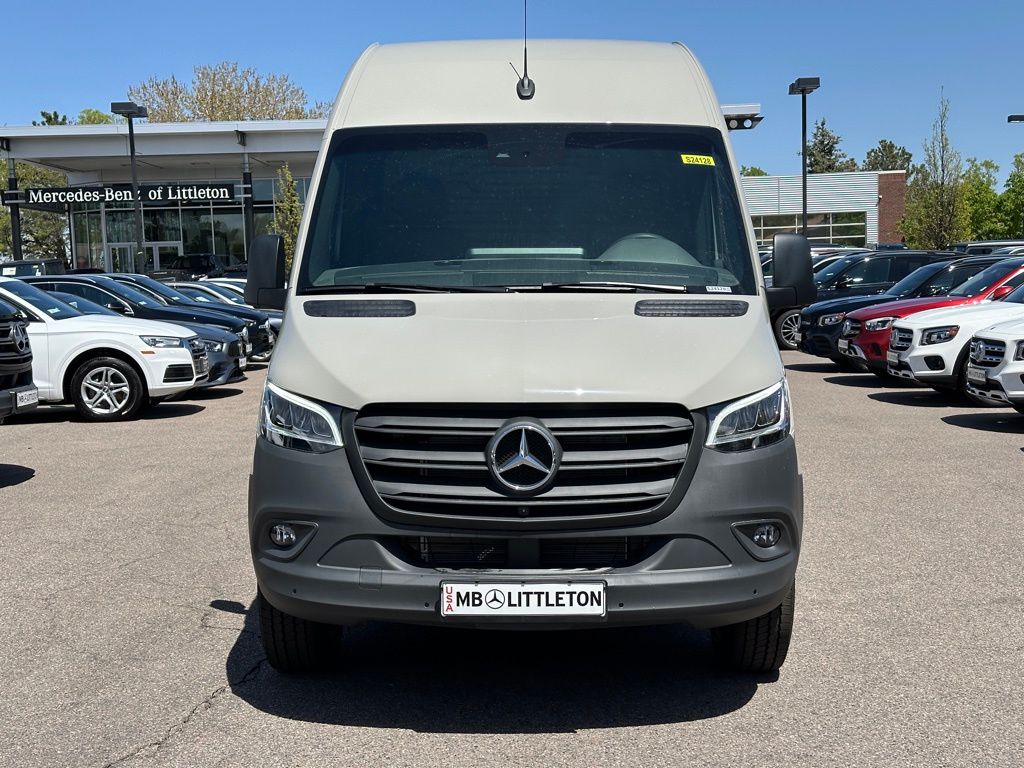 2024 Mercedes-Benz Sprinter 2500 Cargo 144 WB 7