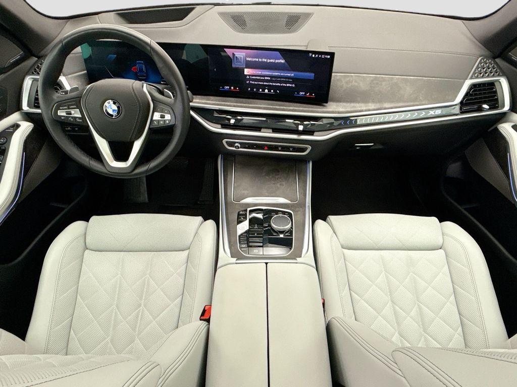 Thumbnail: 2026 BMW X5 - 13