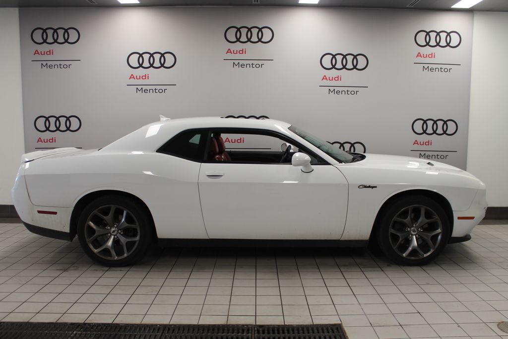 Thumbnail: 2017 Dodge Challenger - 7