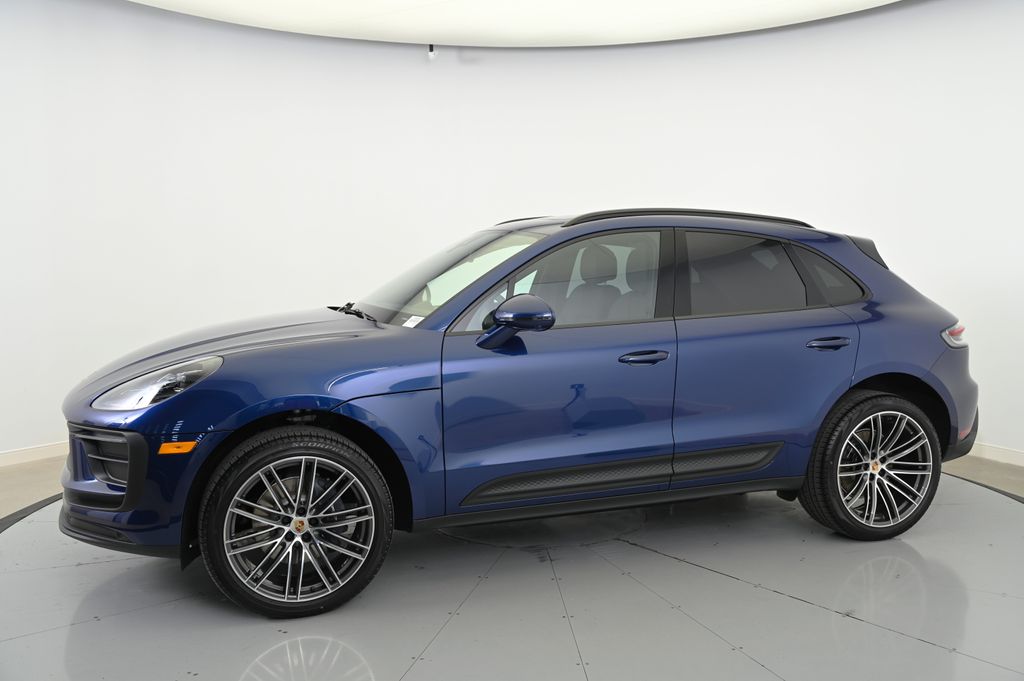 Thumbnail: 2025 Porsche Macan - 1