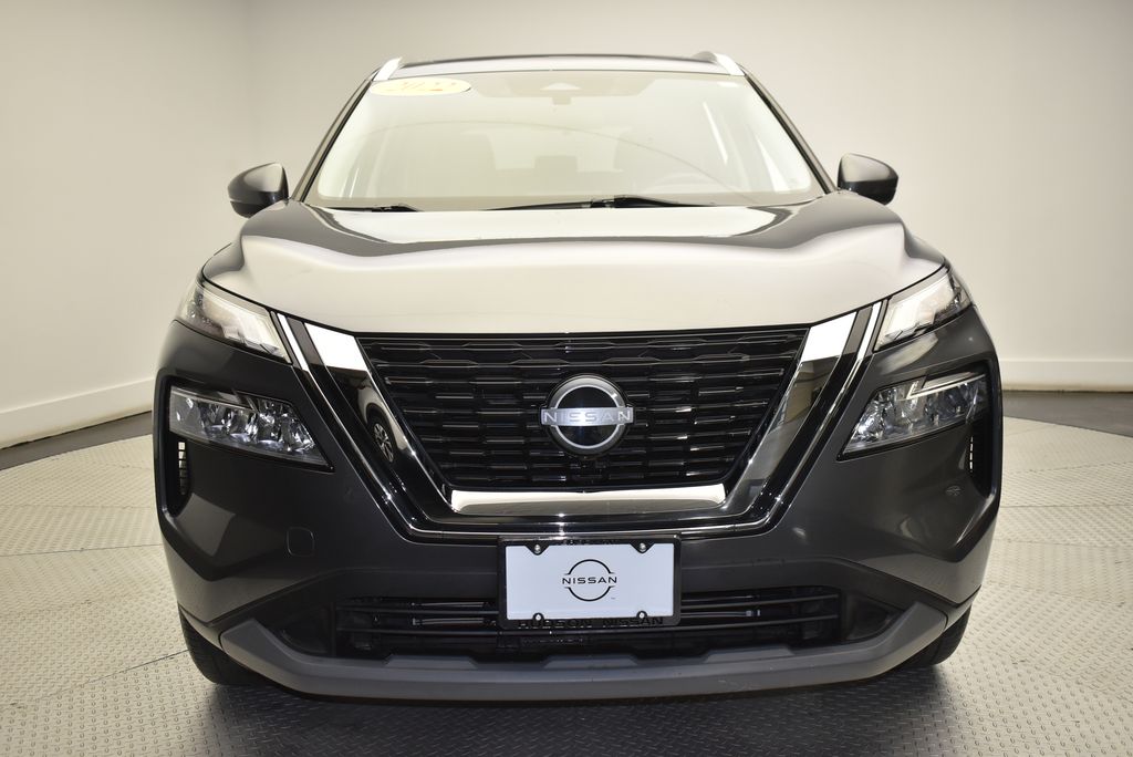 2022 Nissan Rogue SV 2
