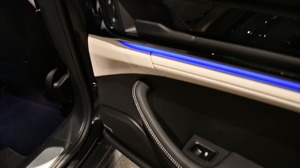 Thumbnail: 2026 Porsche Panamera - 27