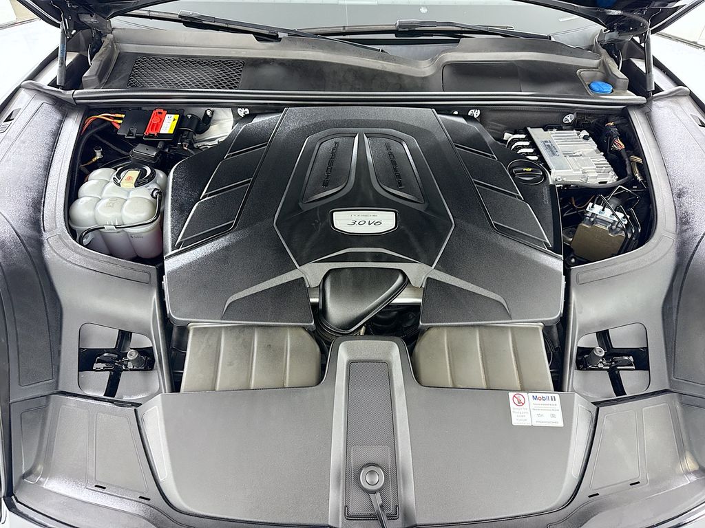 Thumbnail: 2019 Porsche Cayenne - 29