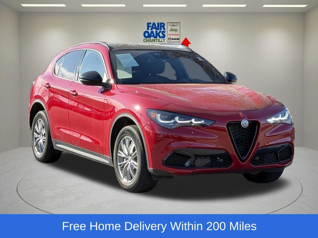 Alfa Rosso 2024 Alfa Romeo Stelvio Sprint AWD SUV / Crossover All-Wheel Drive 8-Speed Automatic