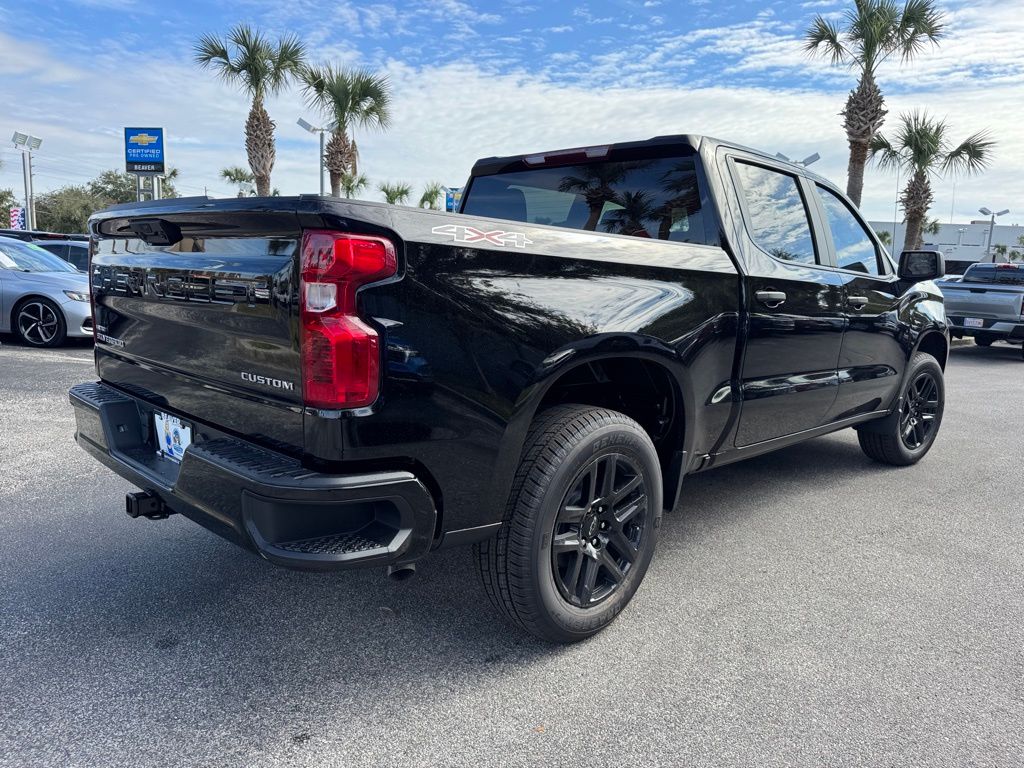 2025 Chevrolet Silverado 1500 Custom 8