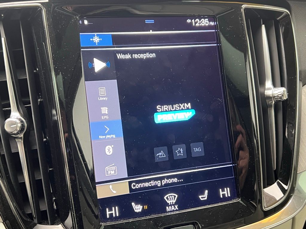 Thumbnail: 2022 Volvo S60 - 14