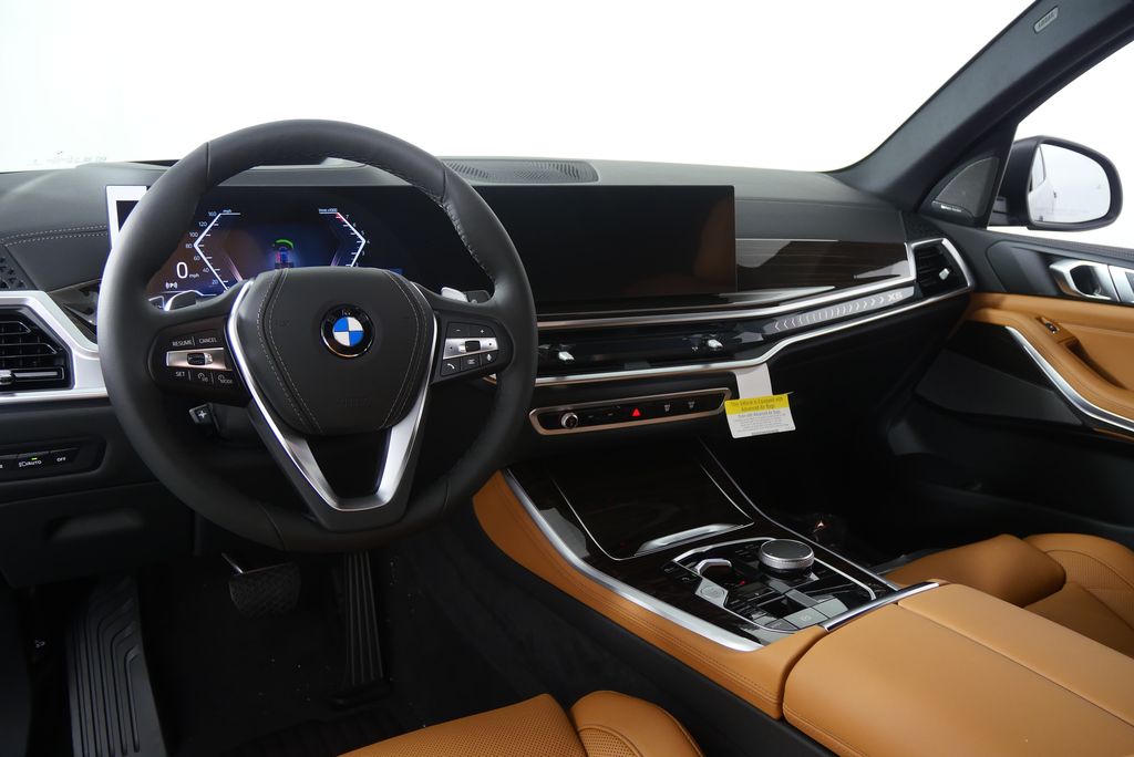 Thumbnail: 2026 BMW X5 - 17
