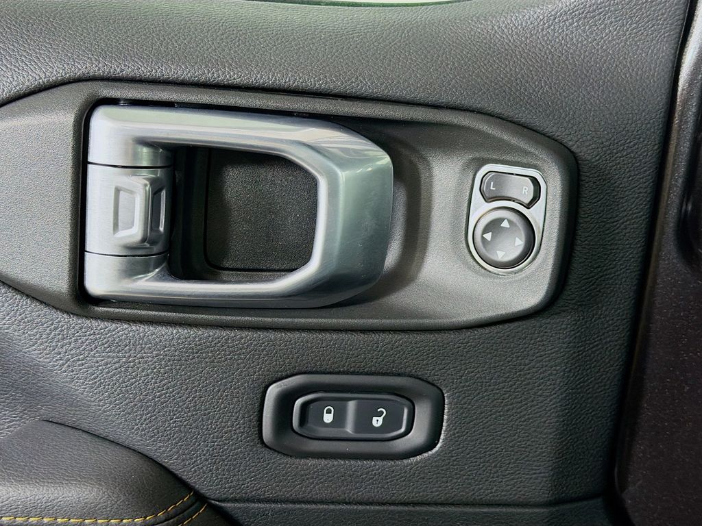 Used 2021 Jeep Wrangler SUV