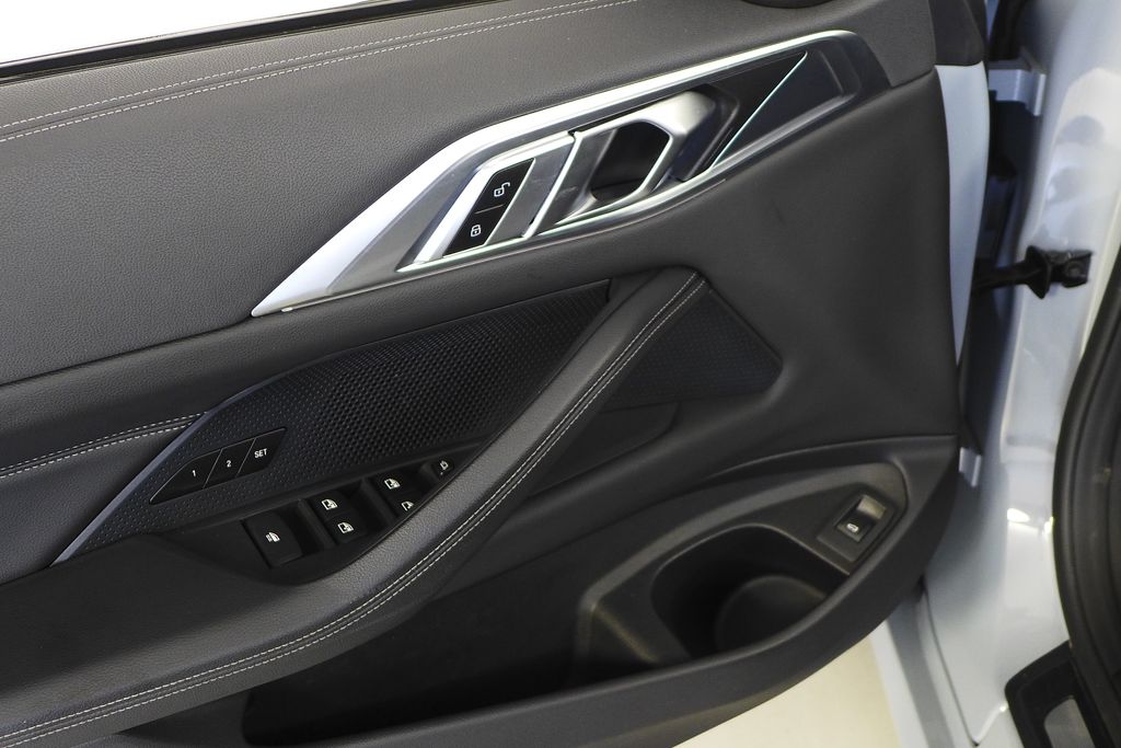 Thumbnail: 2023 BMW 4 Series - 12
