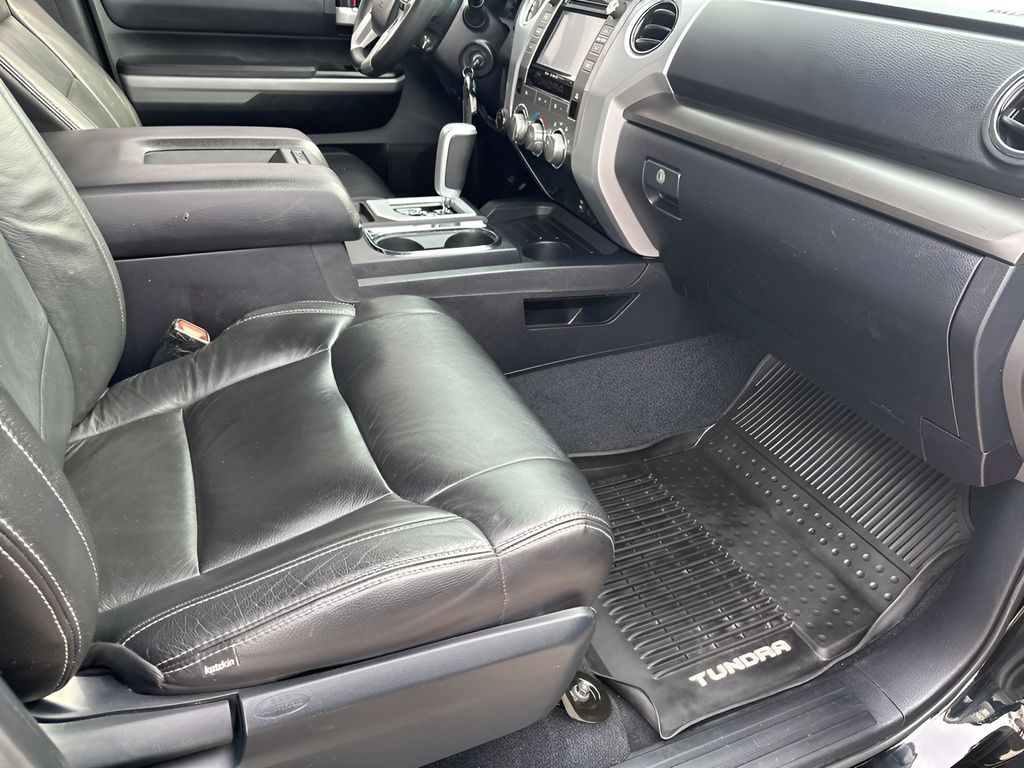 Used Car 2018 Toyota Tundra  Sr5 For Sale Under $35,000 In Austin, Texas