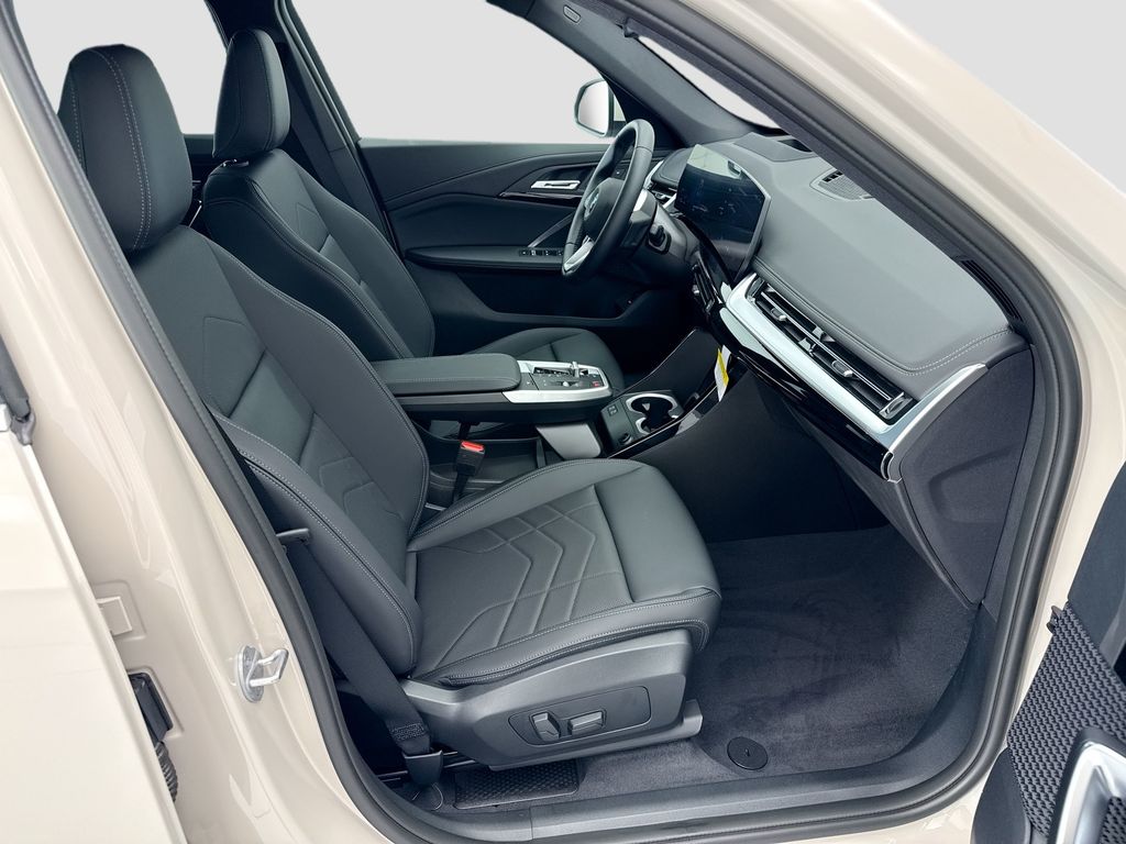 Thumbnail: 2026 BMW X1 - 19
