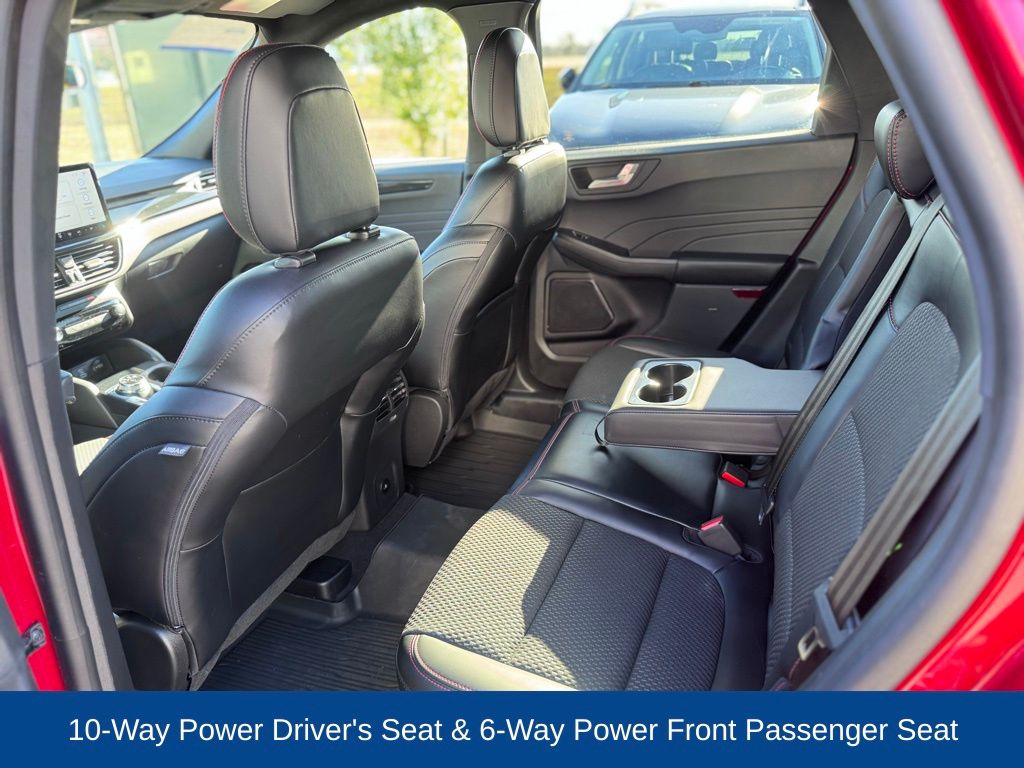 2023 Ford Escape ST-Line Select