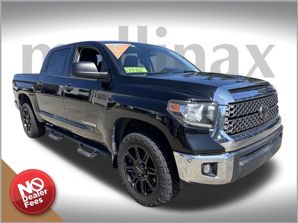 2020 Toyota Tundra SR5's photo
