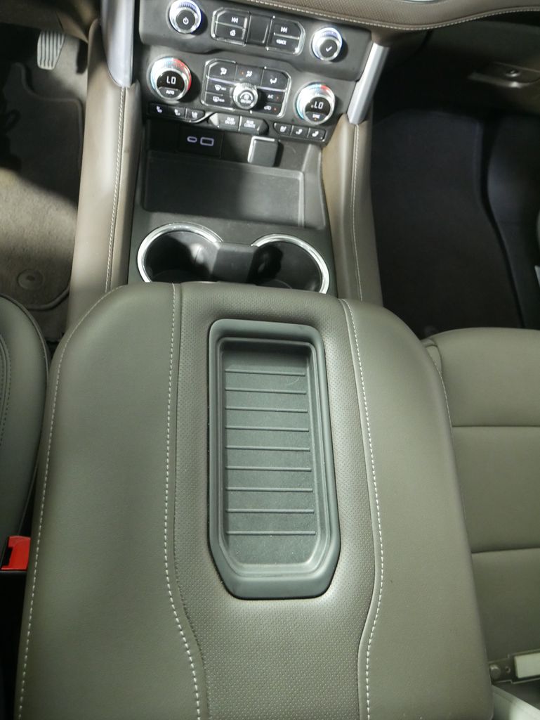 2022 GMC Yukon SLT 26