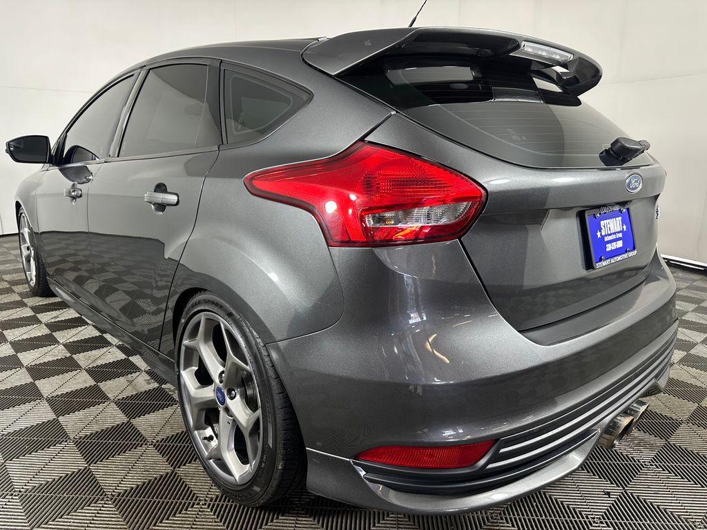 2017 Ford Focus ST - Image 3