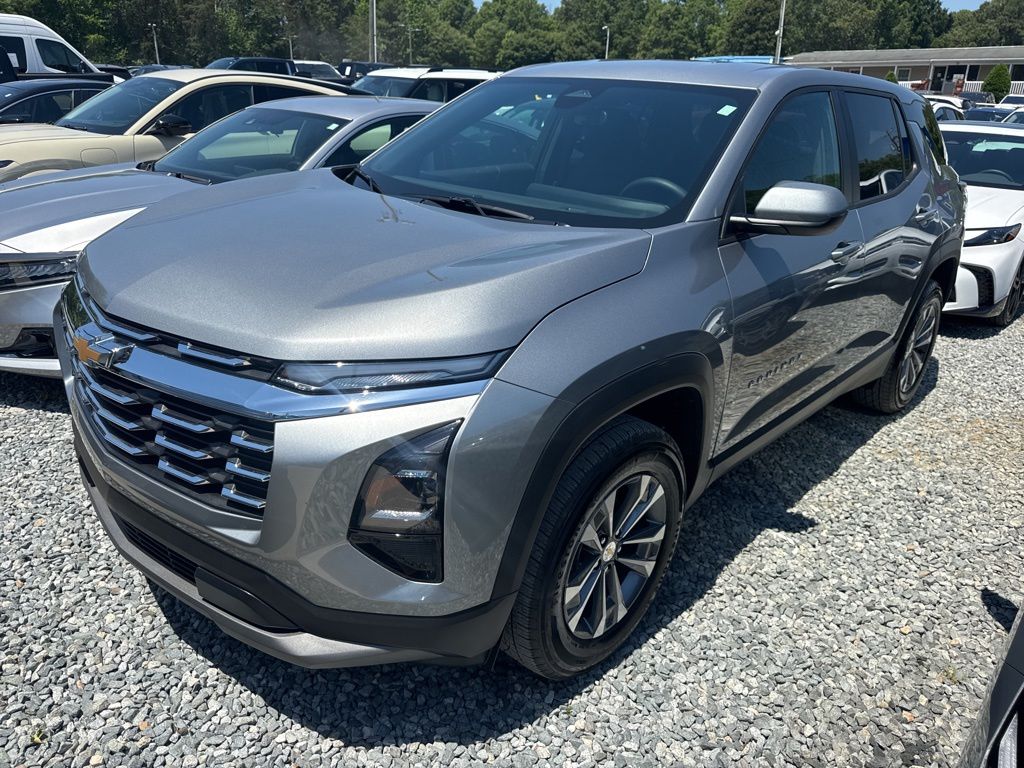 2026 Chevrolet Equinox LT 1.5T's photo