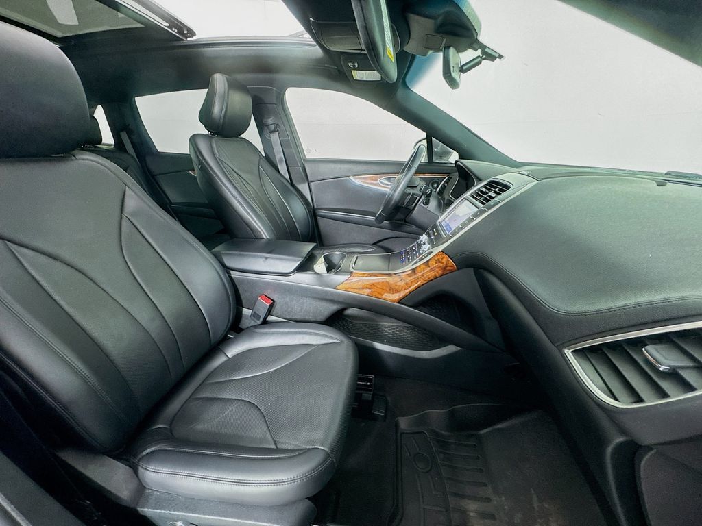 Used Car 2020 Lincoln Nautilus  Reserve For Sale Under $25,000 In Austin, Texas