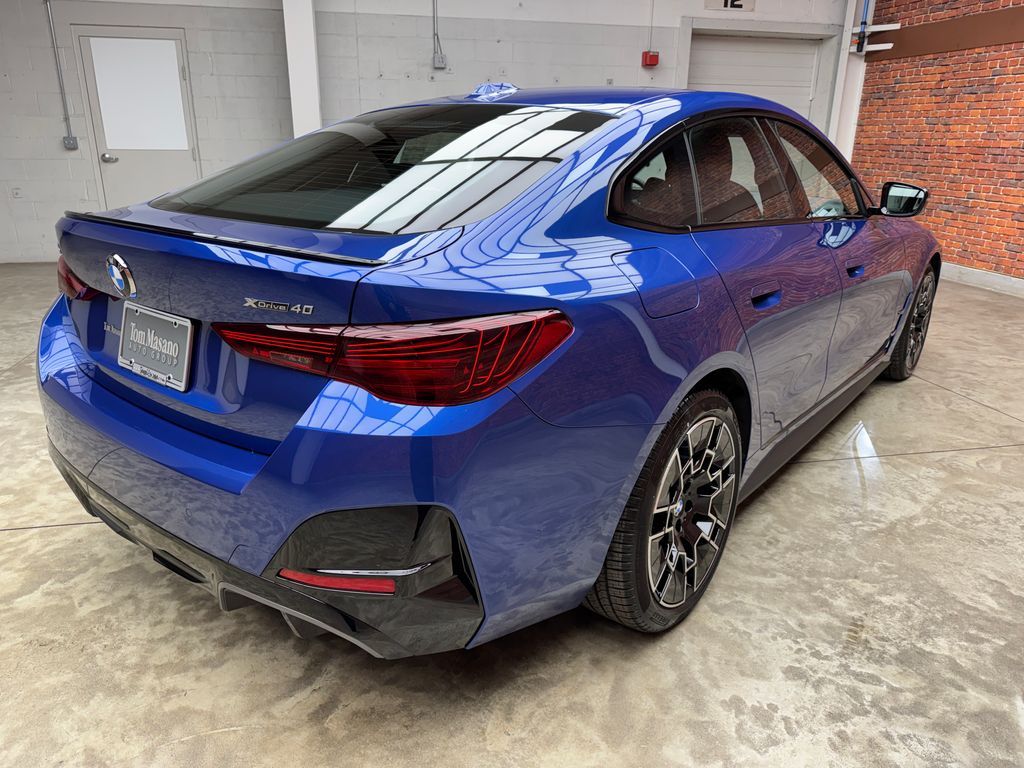 New 2026 Blue BMW xDrive40 image 6