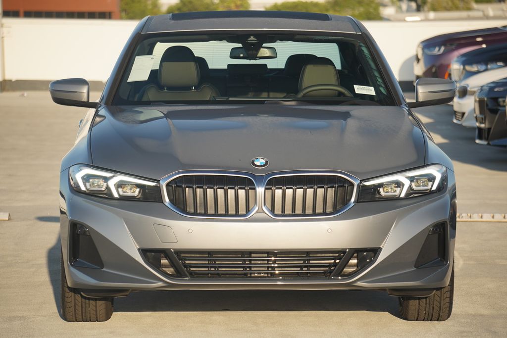 Thumbnail: 2025 BMW 3 Series - 2