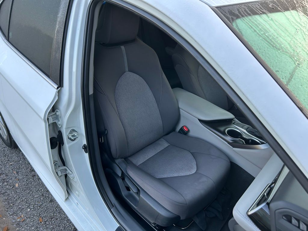 Thumbnail: 2023 Toyota Camry - 15