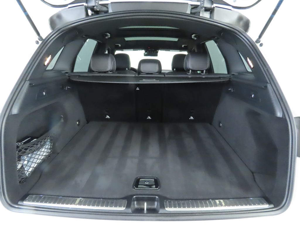 Thumbnail: 2022 Mercedes-Benz GLC - 28