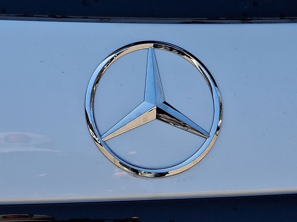 Thumbnail: 2025 Mercedes-Benz GLC - 21