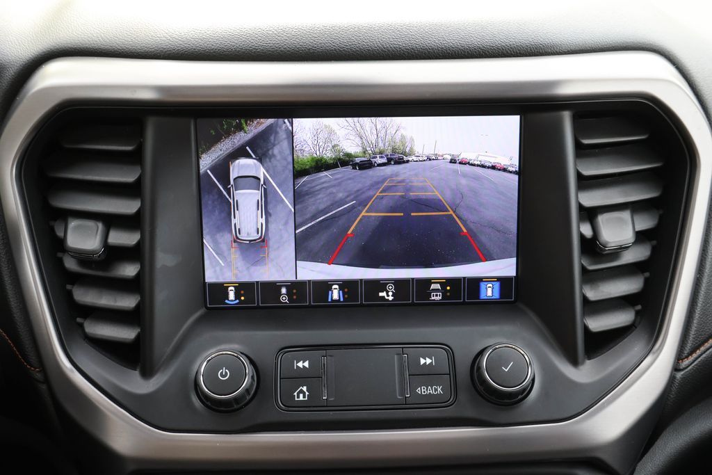 2021 GMC Acadia AT4 16