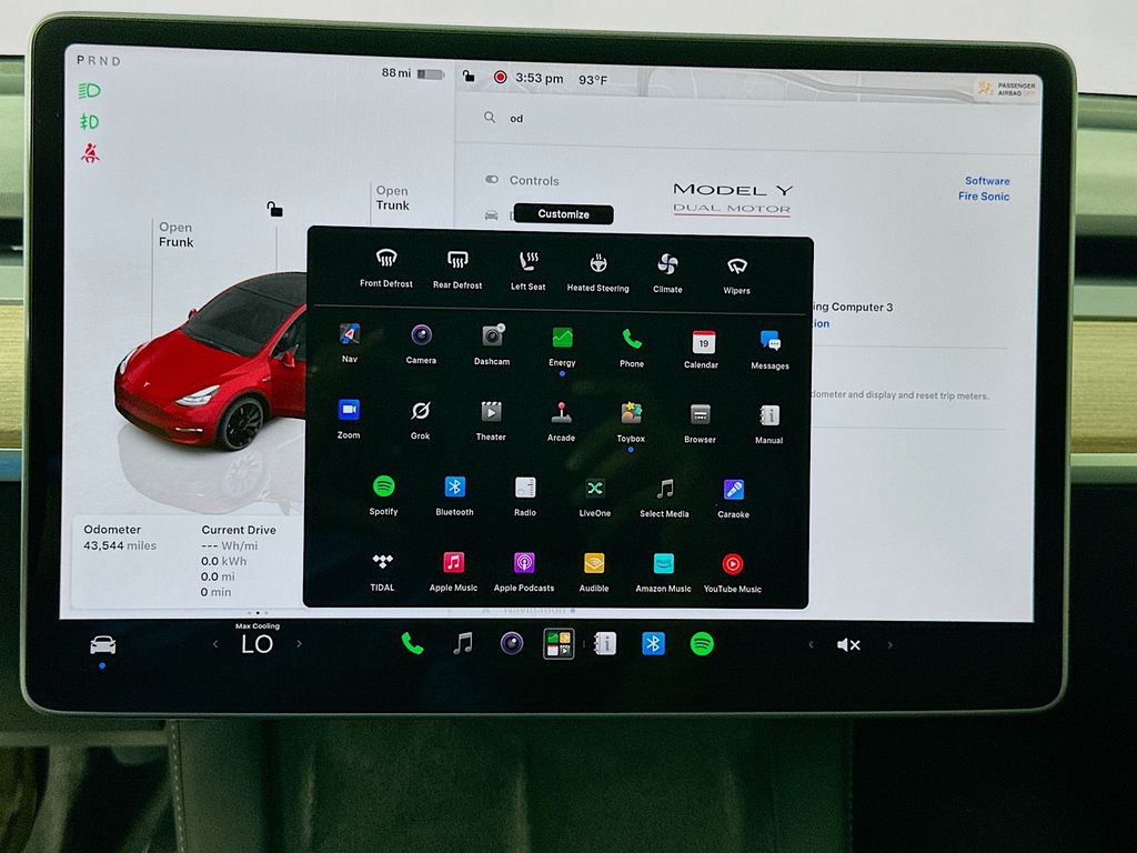 Thumbnail: 2022 Tesla Model Y - 15