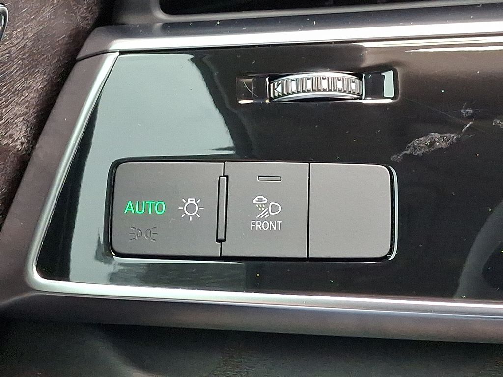 2023 Audi Q8 Premium Plus 26