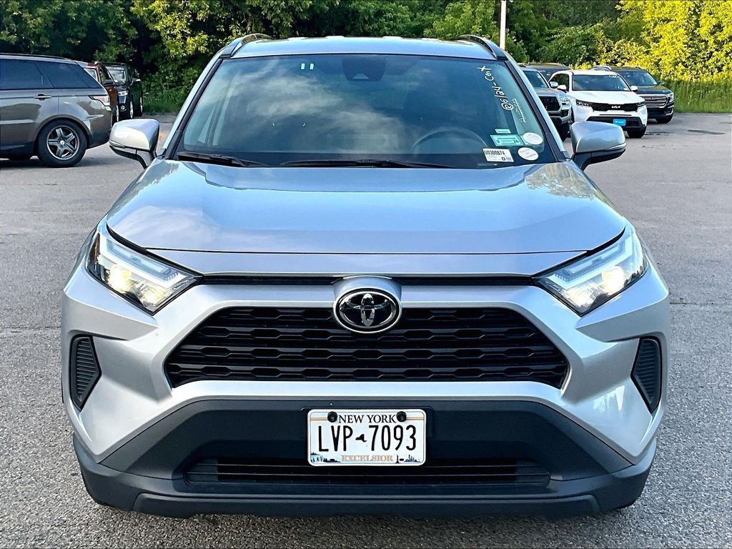 2025 Toyota RAV4 Hybrid — photo 2