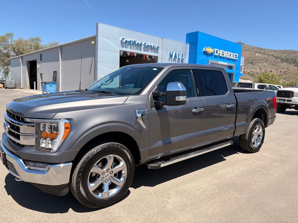 Carbonized Gray Metallic 2023 Ford F-150 Lariat SuperCrew 4WD Pickup Truck Four-Wheel Drive Automatic
