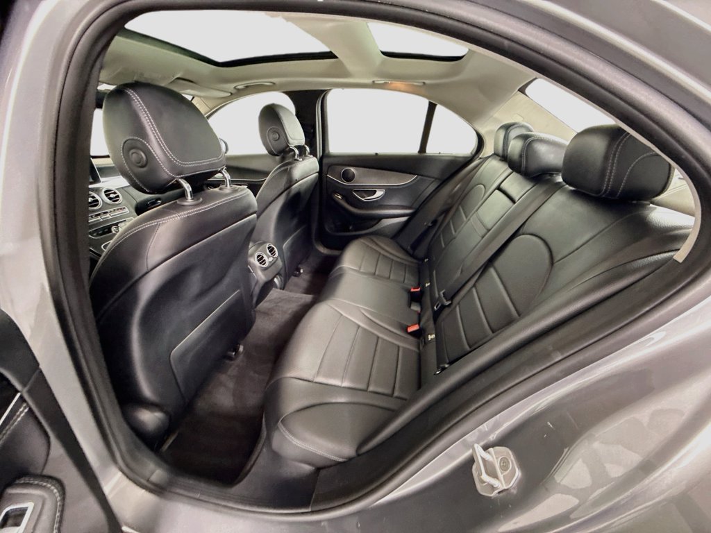 Thumbnail: 2016 Mercedes-Benz C-Class - 21