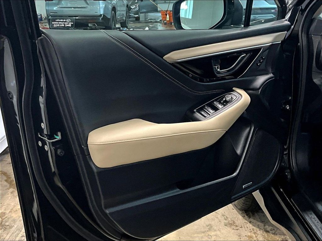 2023 Subaru Outback — photo 9