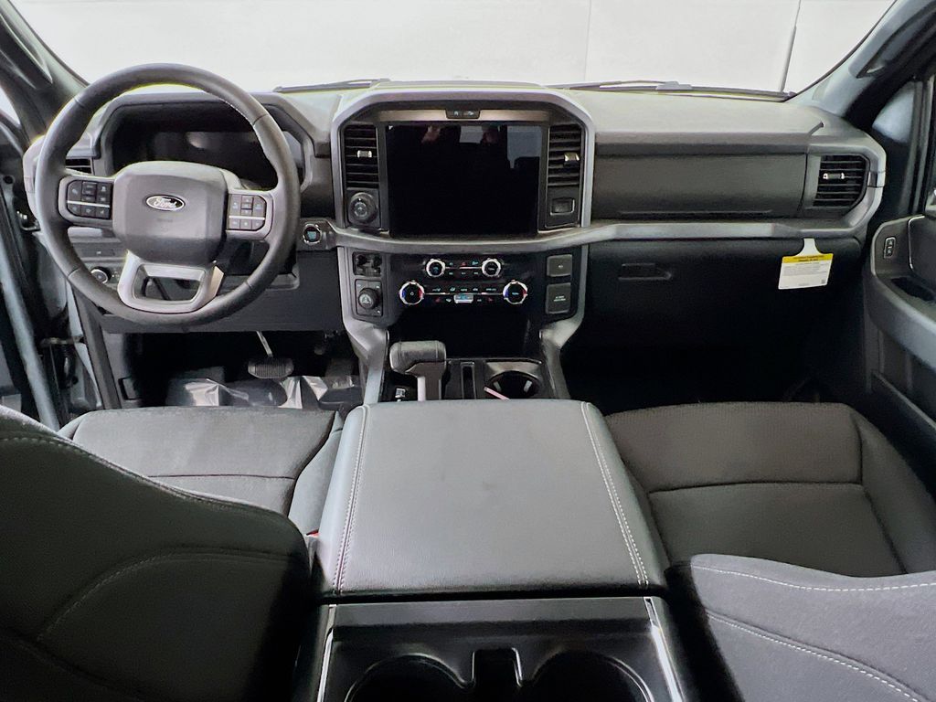 View vehicle photo 7