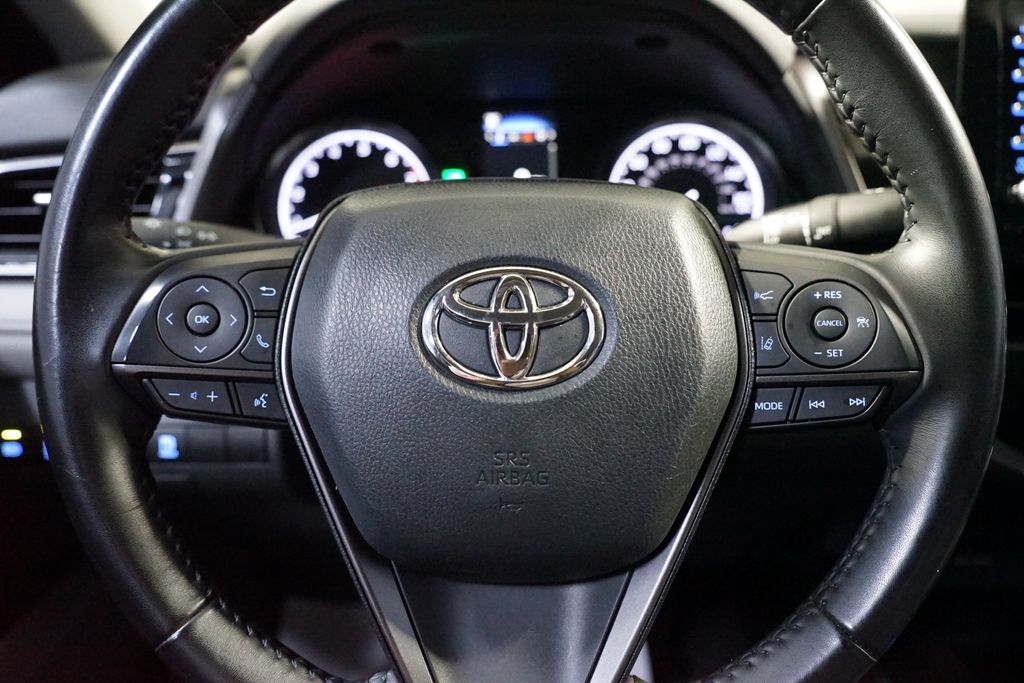 Thumbnail: 2021 Toyota Camry - 12