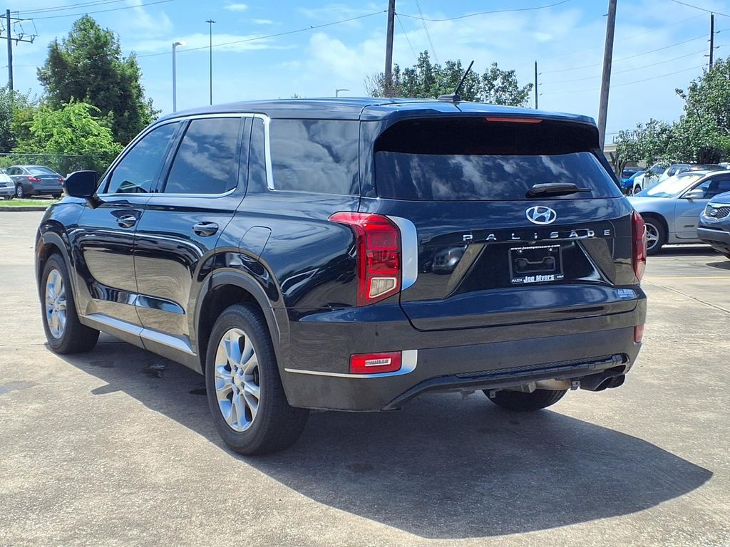 2020 Hyundai Palisade SE White at Genesis of Spring
