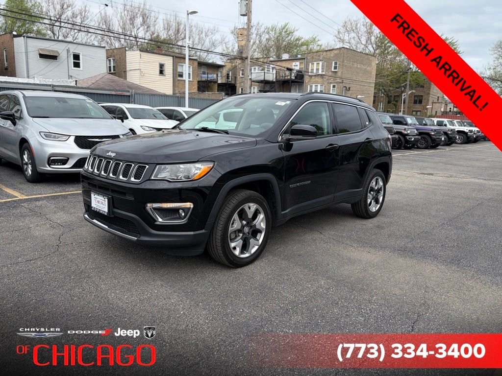 Diamond Black Crystal Pearlcoat 2019 Jeep Compass Limited 4WD SUV / Crossover Four-Wheel Drive 9-Speed Automatic
