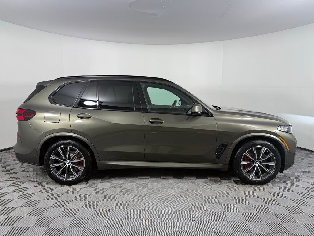Thumbnail: 2025 BMW X5 - 4