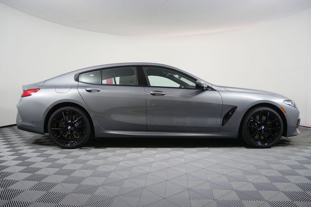 Thumbnail: 2026 BMW 8 Series - 2