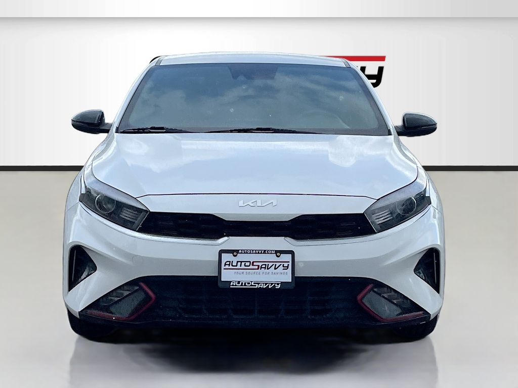 Used 2023 White Kia GT-Line image 2