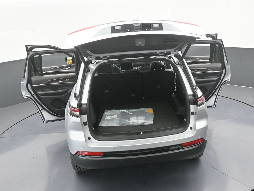 New 2025 Silver Zynith Jeep Limited image 62