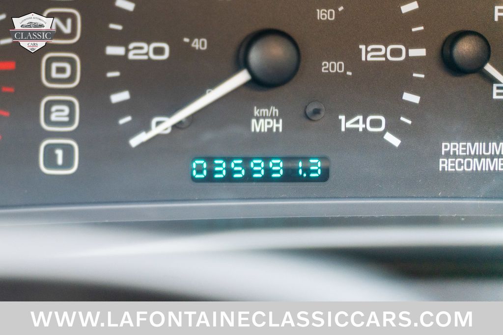 1997 Lincoln Mark VIII 6
