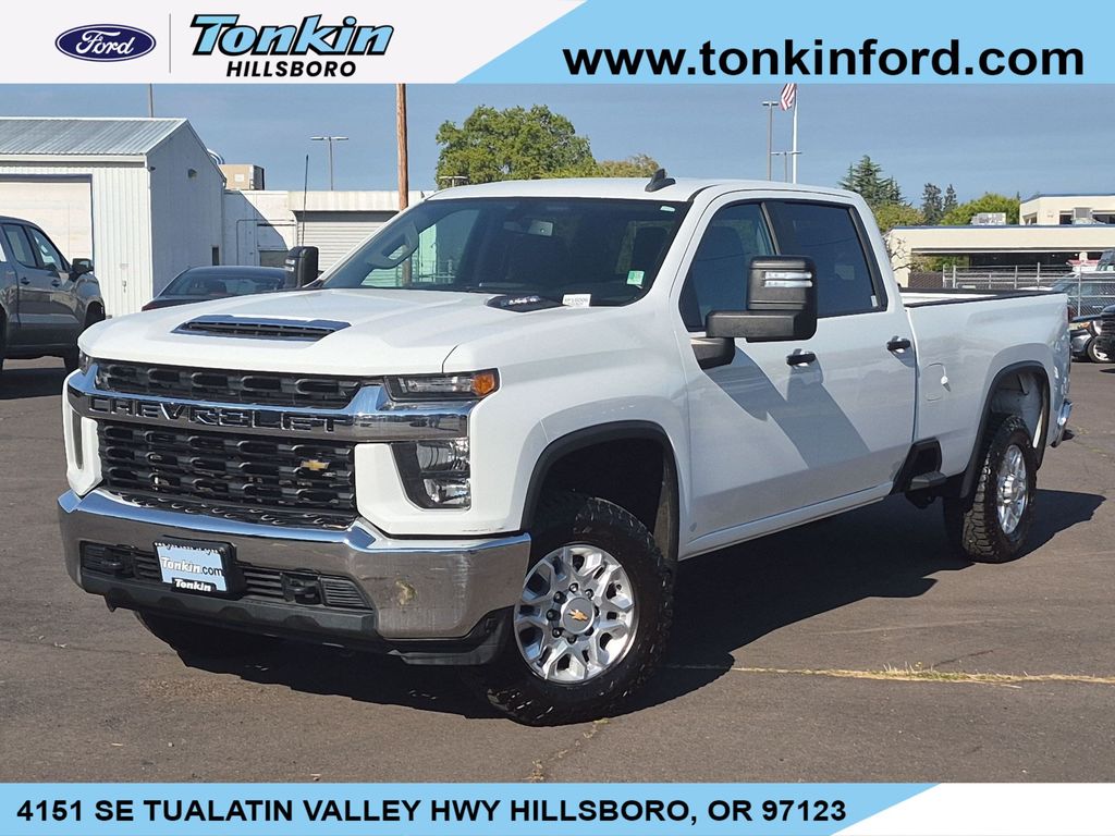 Summit White 2022 Chevrolet Silverado 2500HD Pickup Truck Four-Wheel Drive Automatic