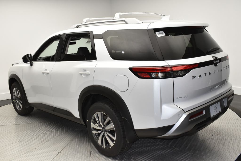Thumbnail: 2025 Nissan Pathfinder - 7