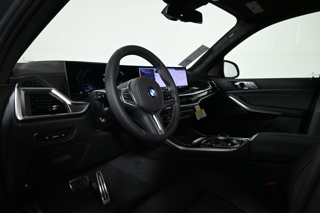 Thumbnail: 2026 BMW X7 - 15