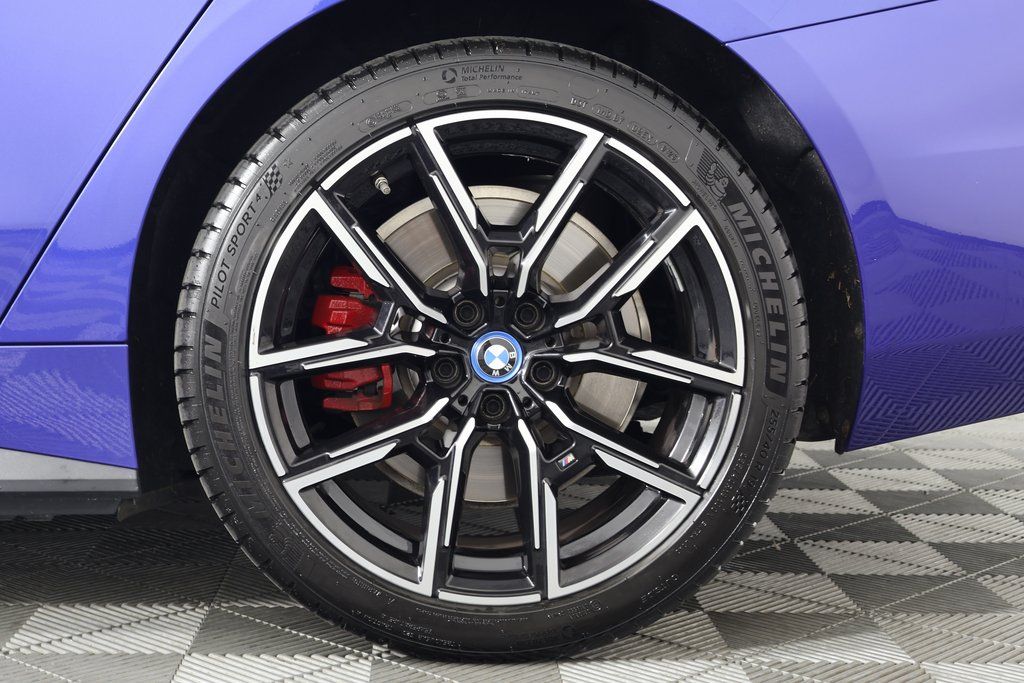 Thumbnail: 2023 BMW i4 - 16
