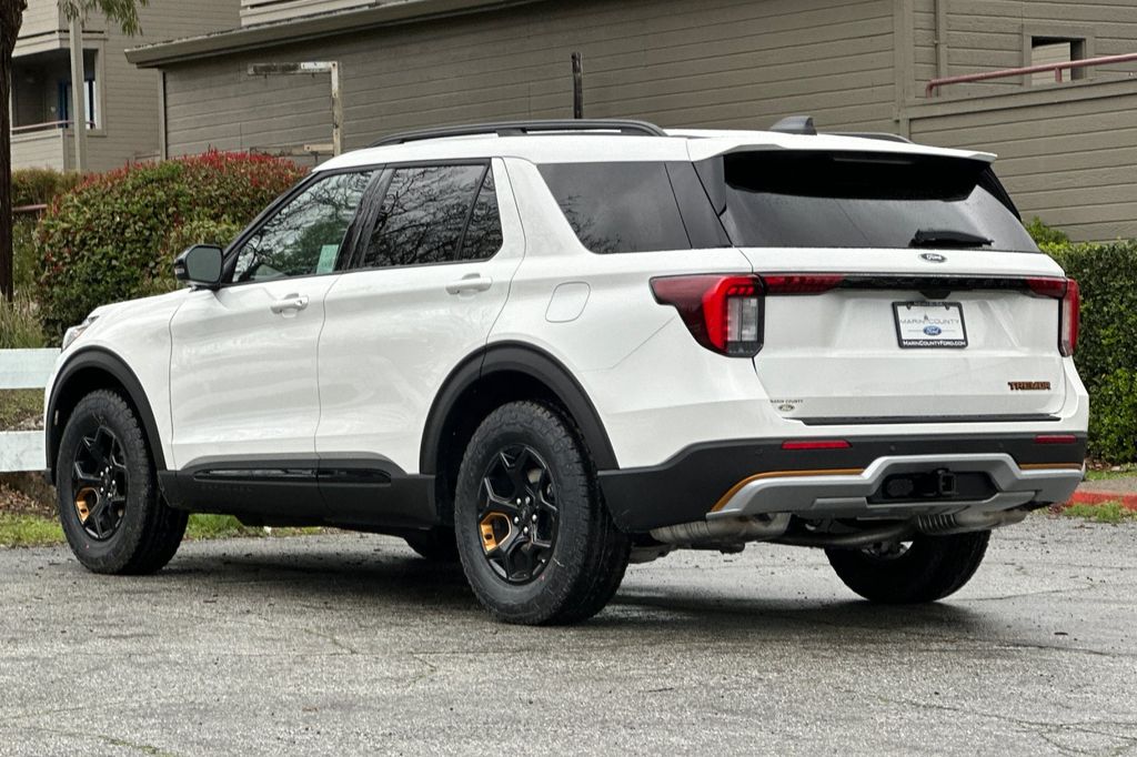 New 2026 White Ford Tremor image 6