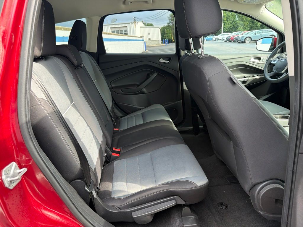 Thumbnail: 2014 Ford Escape - 21