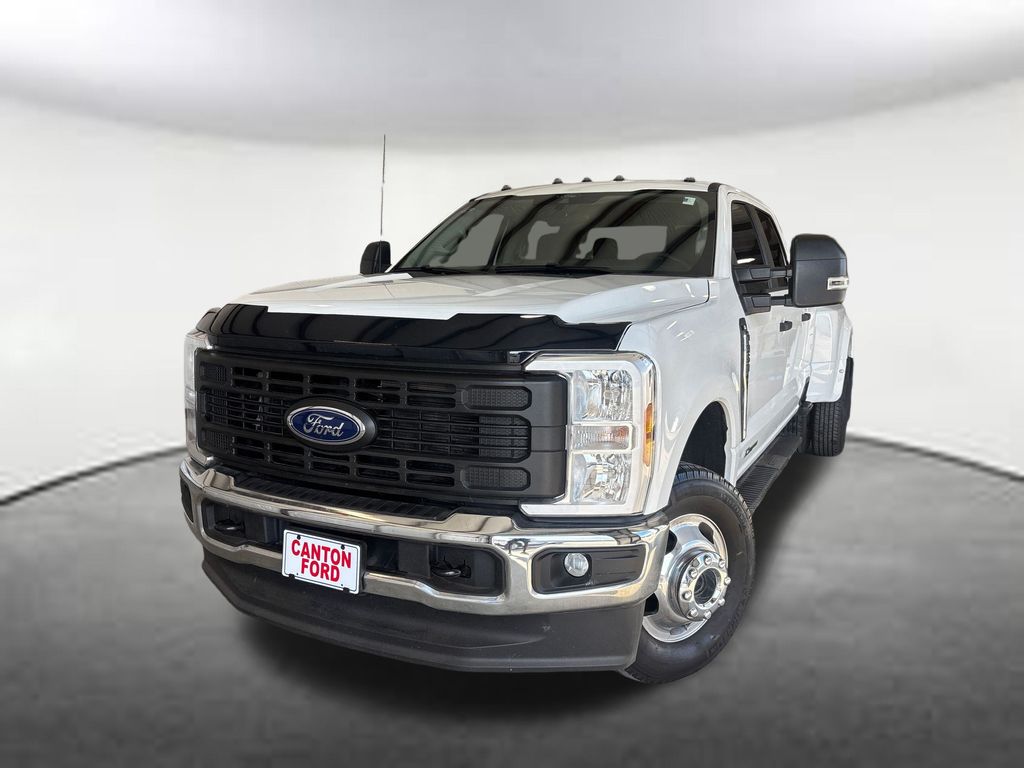  2025 Ford F-350 Super Duty XL Crew Cab LB DRW 4WD   